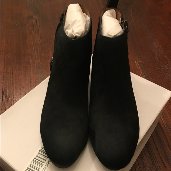 NWT GAP Black Calf Hair Ankle Boots - Picture 1 of 6